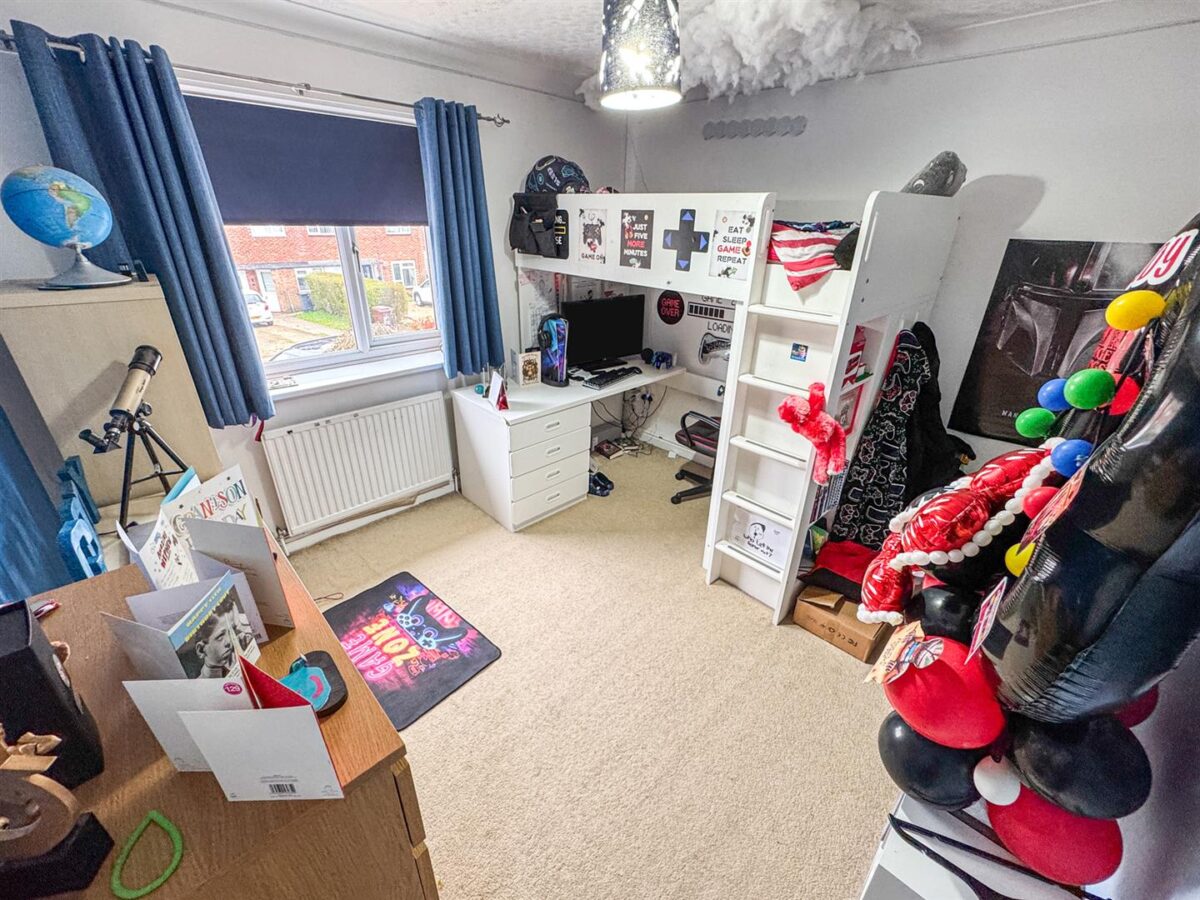 Chelveston Drive, Corby