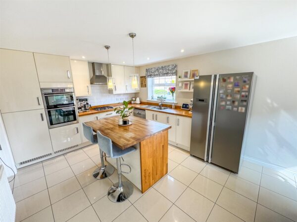 Clarendon Close, Corby