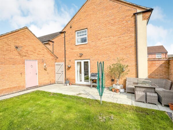 Clarendon Close, Corby