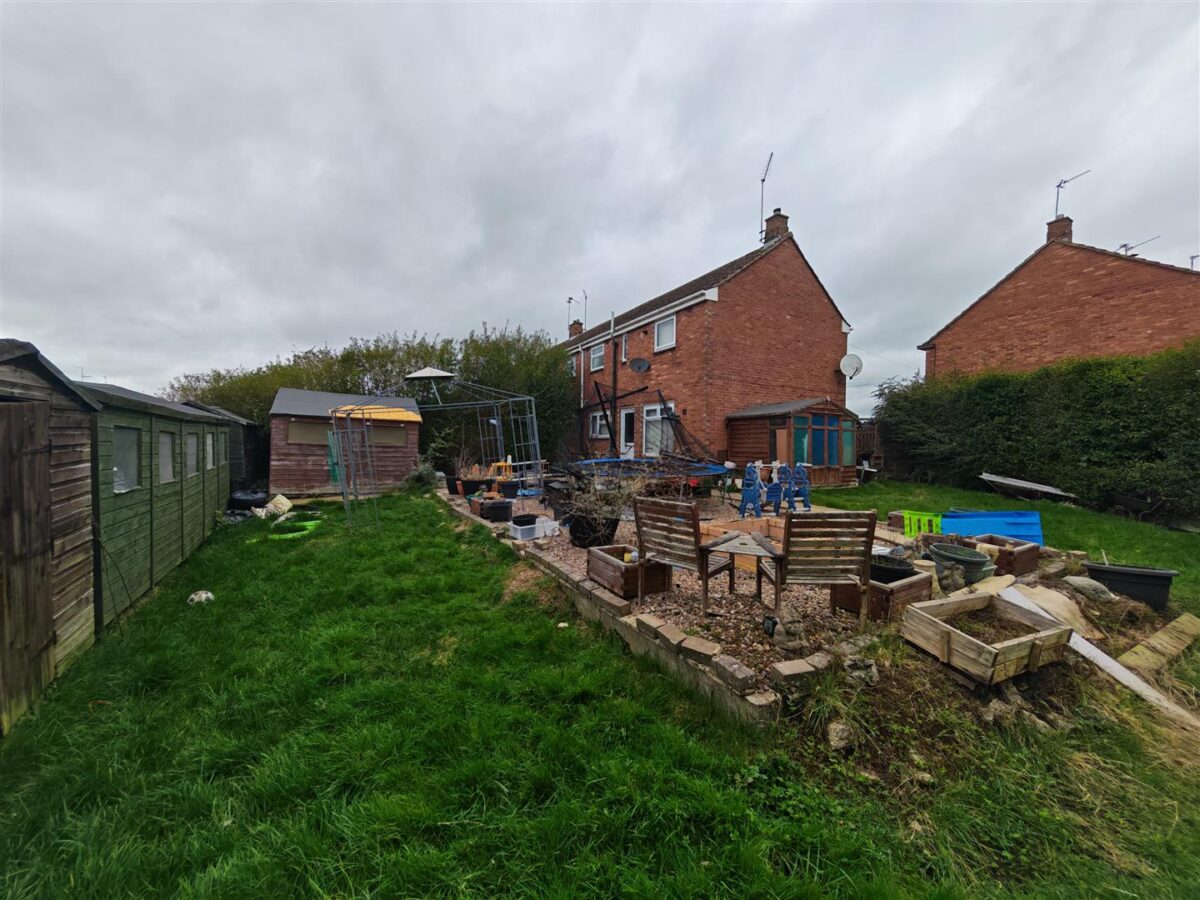 Cransley Gardens, Corby