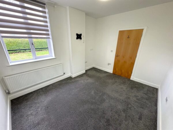 Studfall Avenue, Corby