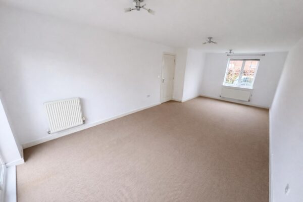 Nuthatch Close, Corby