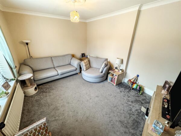 Chelveston Drive, Corby