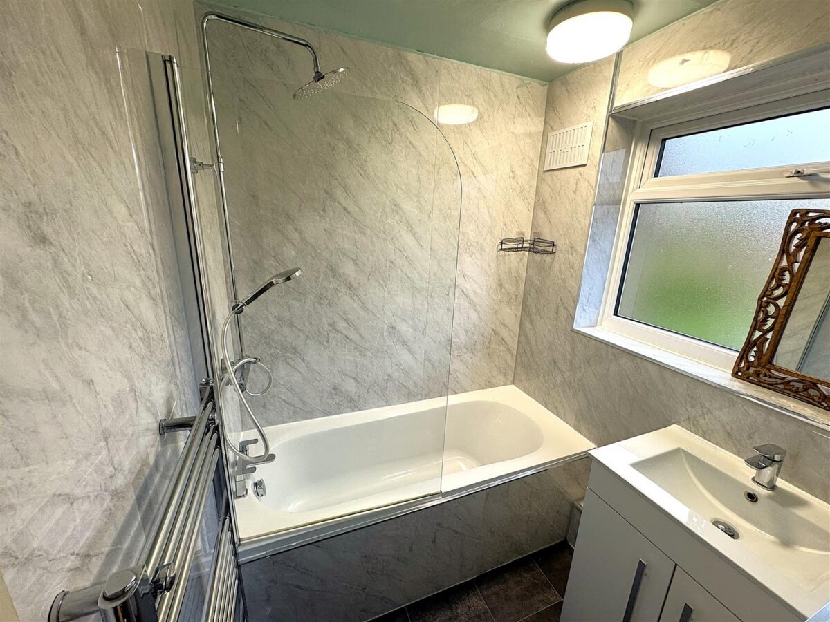 Elizabeth Street, Corby