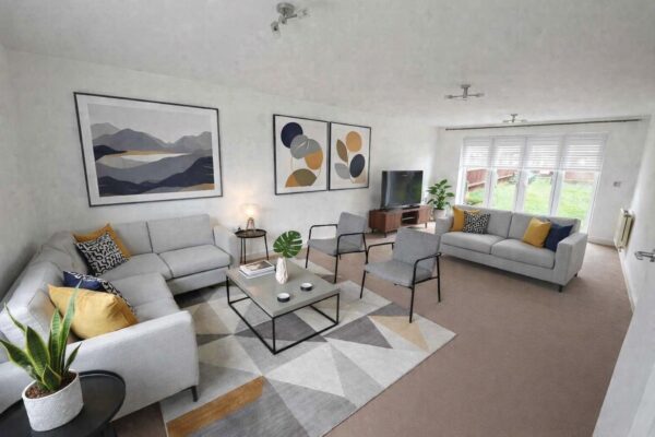 Nuthatch Close, Corby