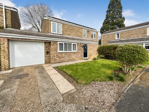 Brisbane Gardens, Corby