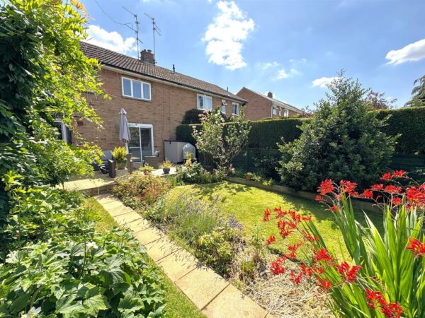 Norfolk Close, Corby