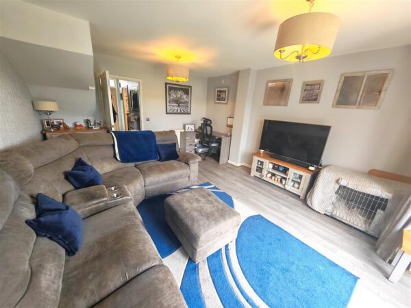 16, Hatfield Close, Corby, North Northamptonshire,