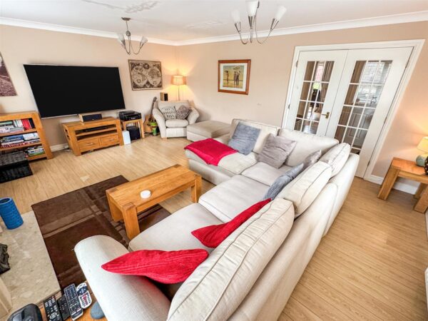 Chatsworth Road, Corby