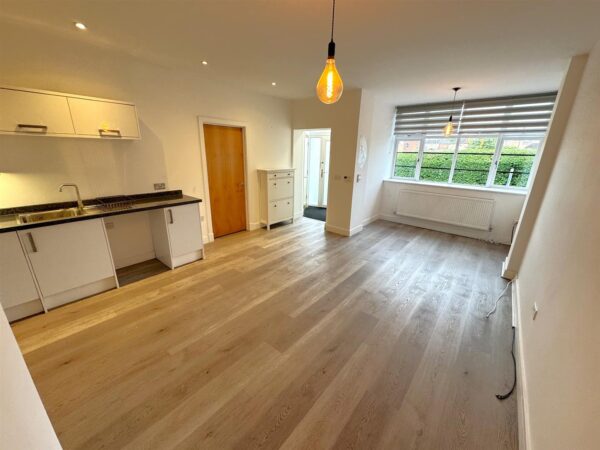 Studfall Avenue, Corby