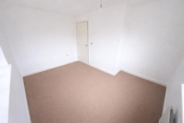 Nuthatch Close, Corby