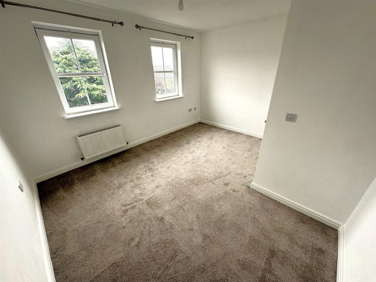 Flatford Close, Corby