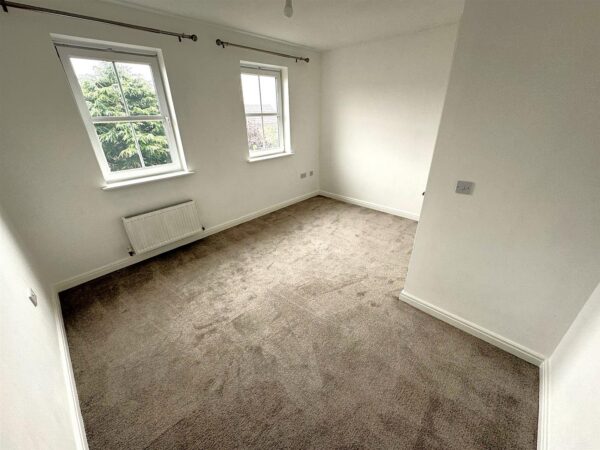 Flatford Close, Corby