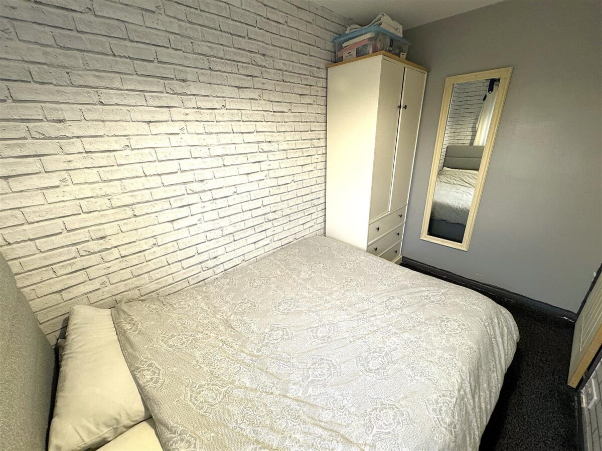 Elizabeth Street, Corby