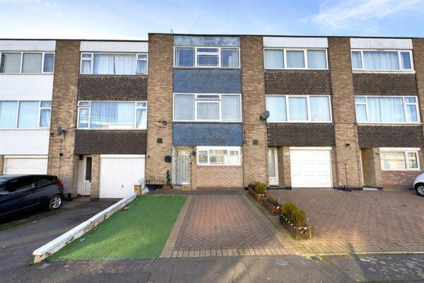Carron Close, Corby