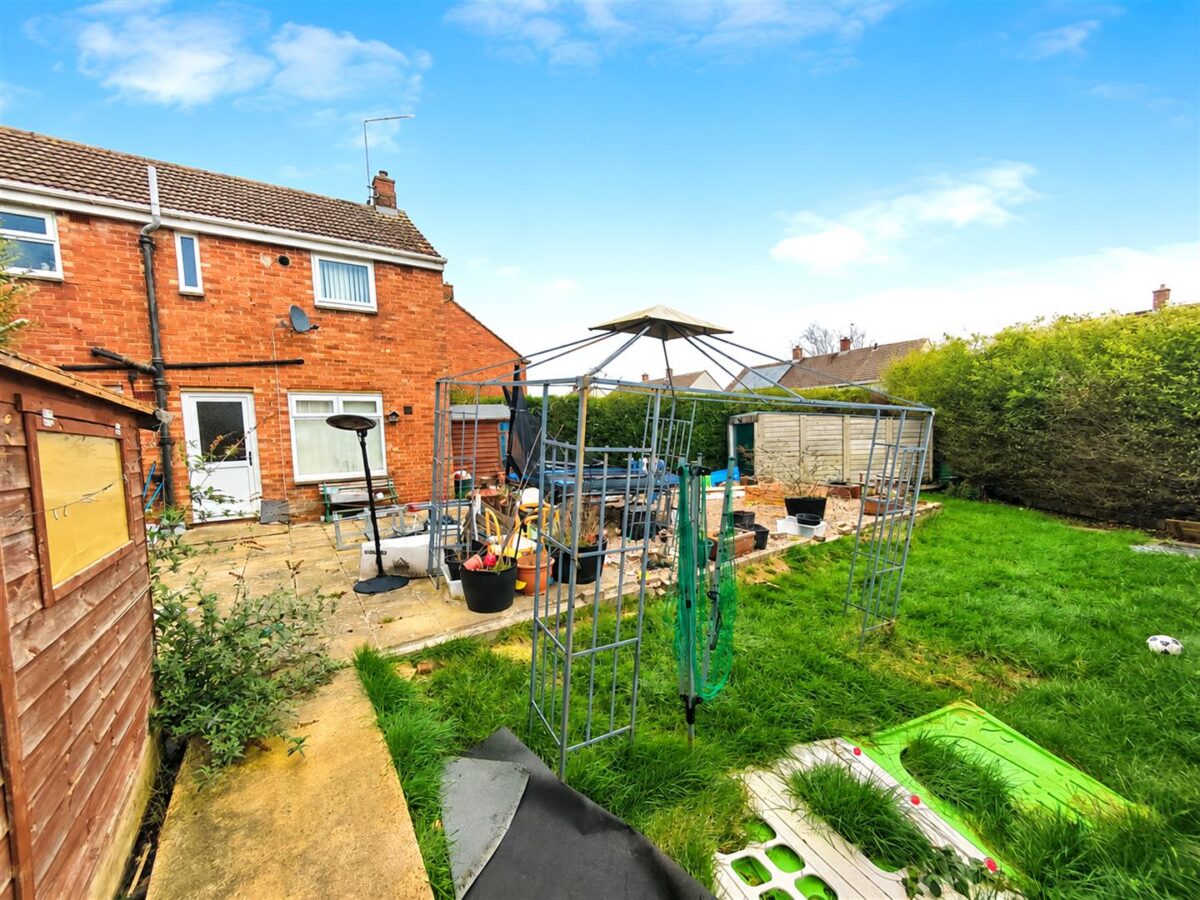 Cransley Gardens, Corby