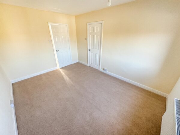 Parsons Grove, Corby