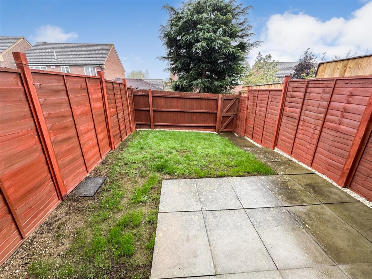 Flatford Close, Corby