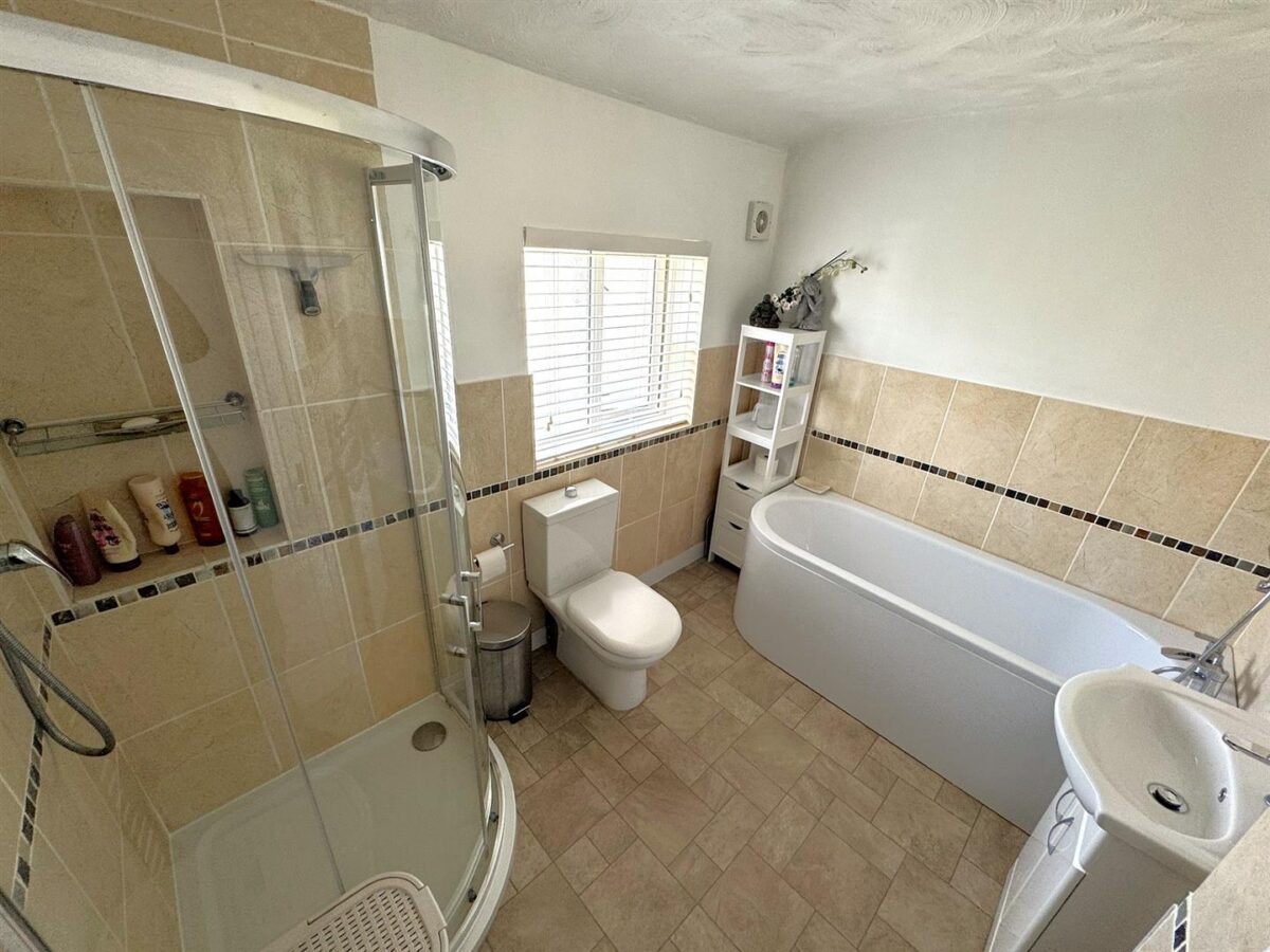 Norfolk Close, Corby