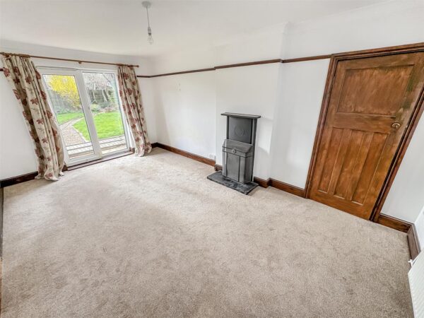 Franklin Fields, Corby