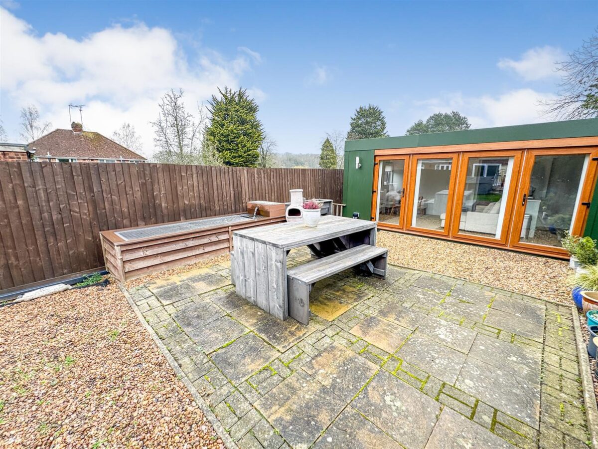 Wheatley Avenue, Corby