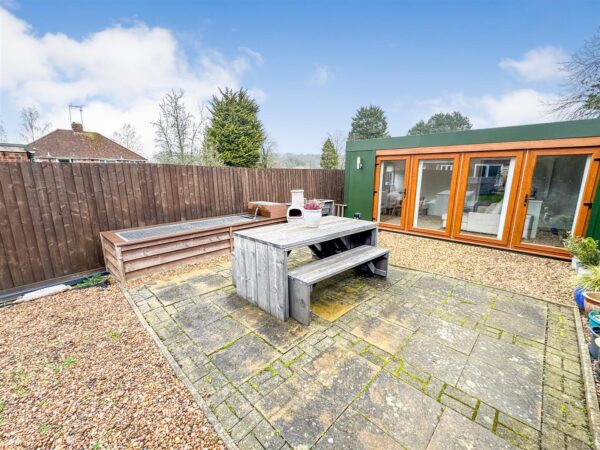 Wheatley Avenue, Corby