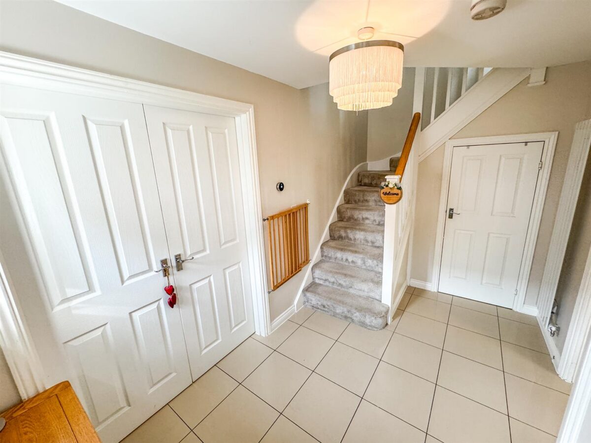 Clarendon Close, Corby