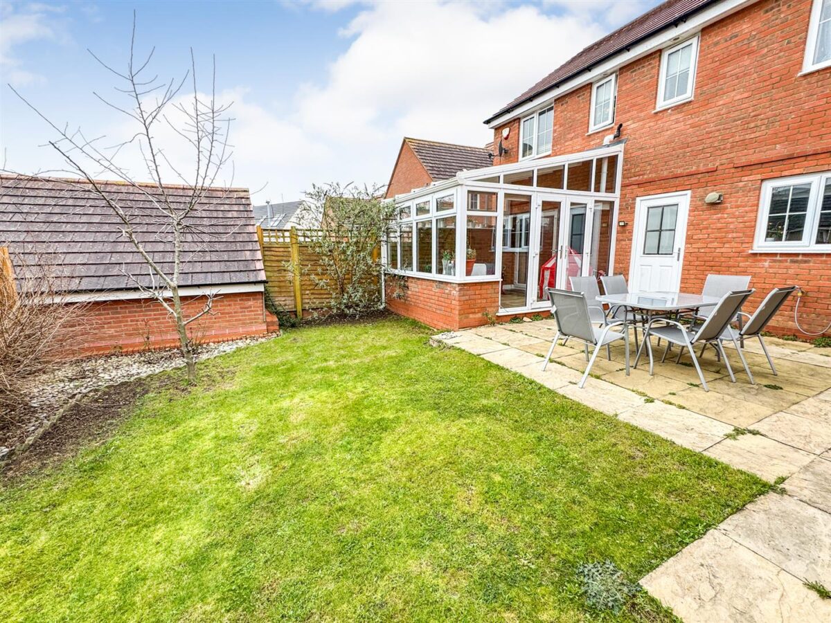 Livingstone Road, Corby