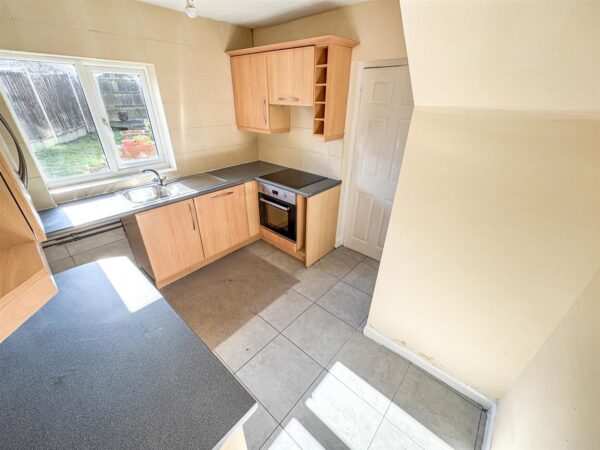 Parsons Grove, Corby