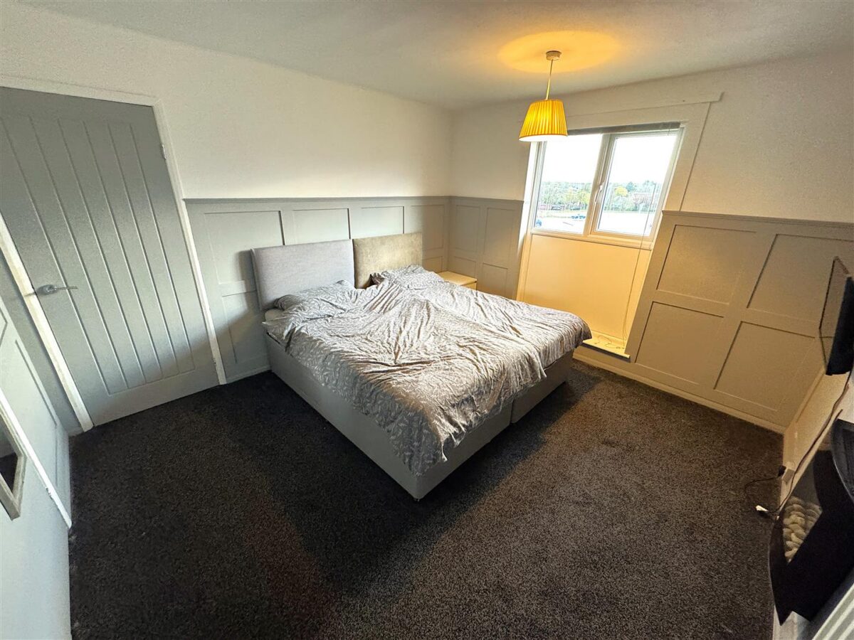 Elizabeth Street, Corby