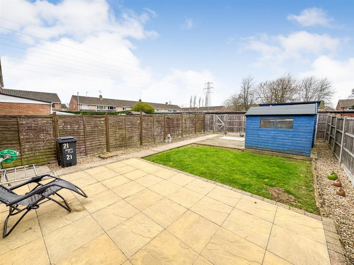 Warminster close, Corby