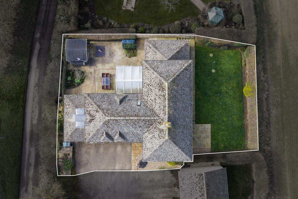 Deenethorpe, Deenethorpe