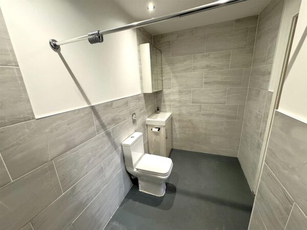 Studfall Avenue, Corby