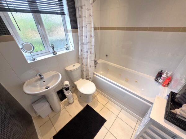 Cheltenham Road, Corby