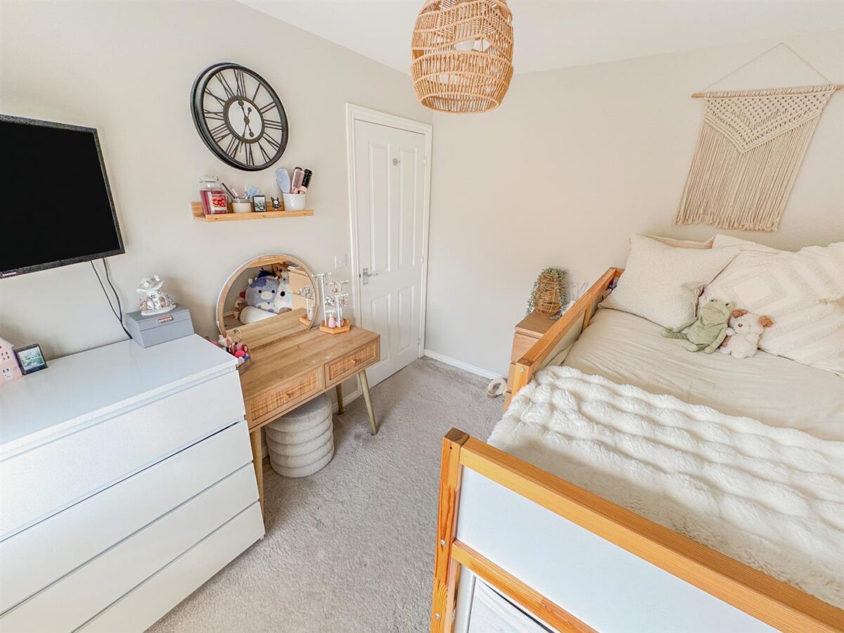 Clarendon Close, Corby