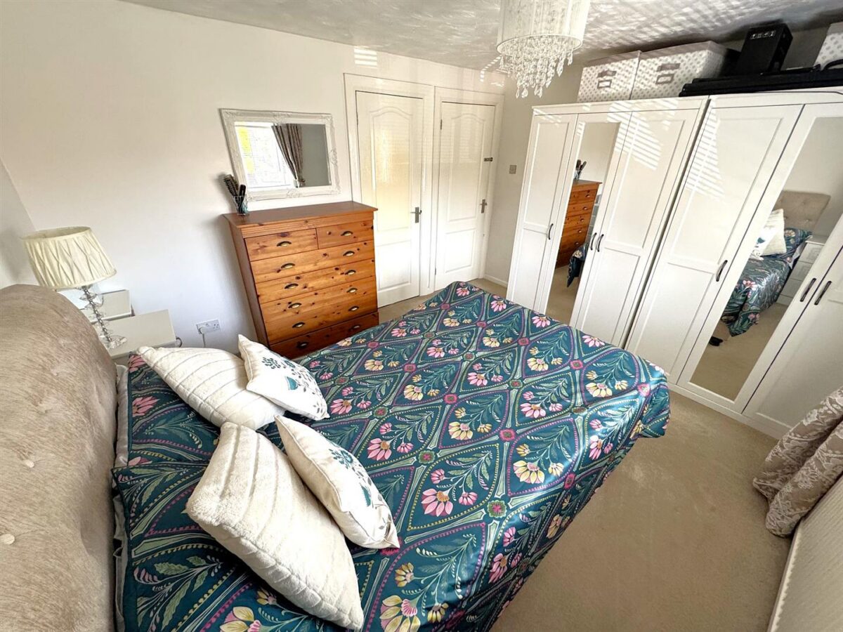 Norfolk Close, Corby