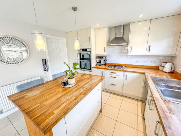 Clarendon Close, Corby