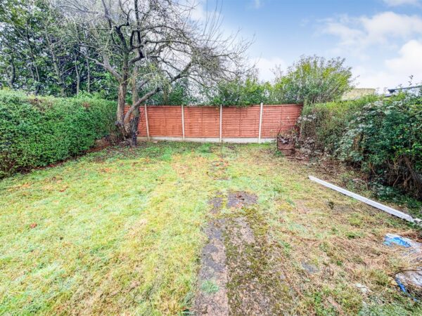 West Glebe Road, Corby