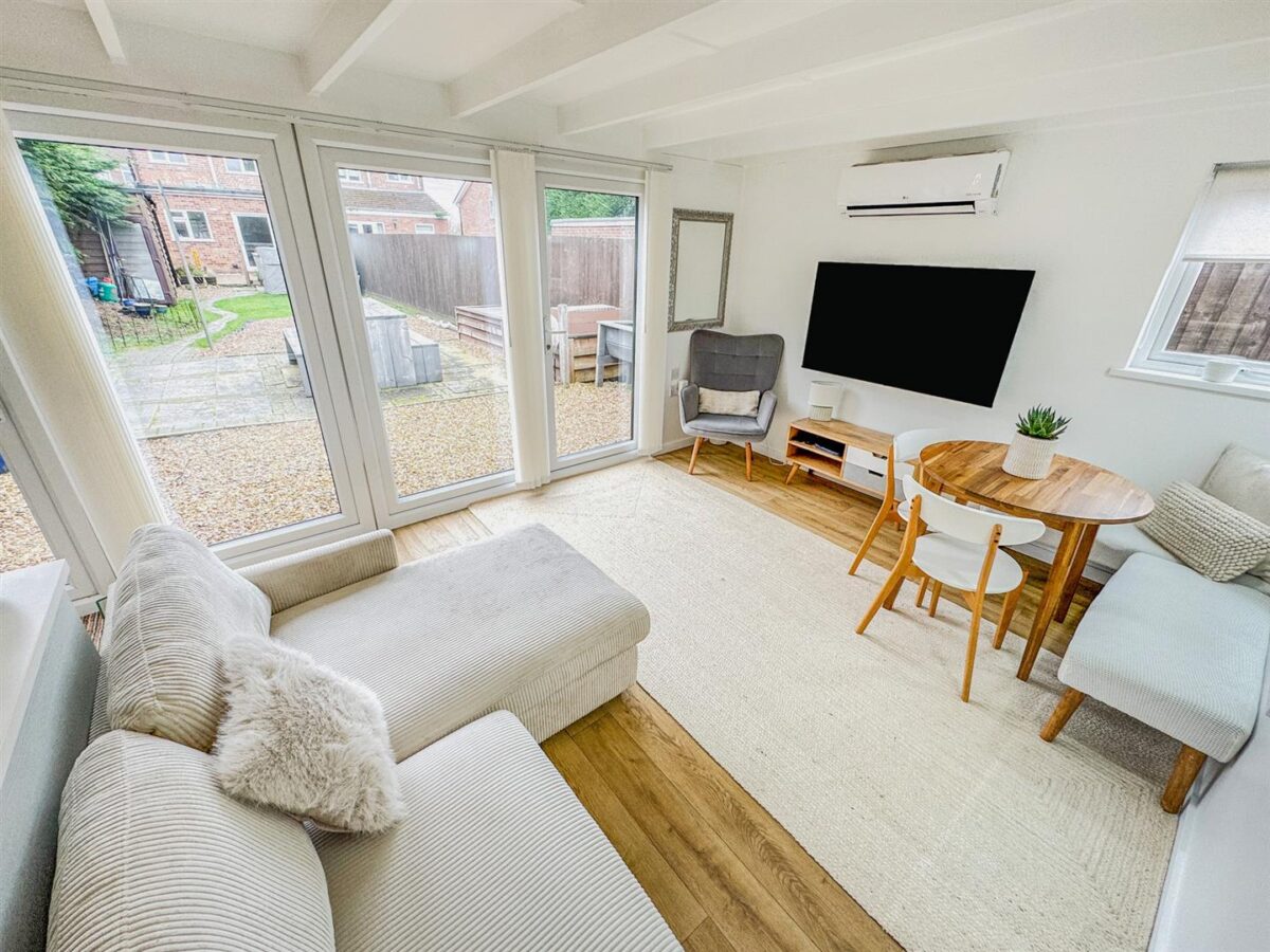 Wheatley Avenue, Corby