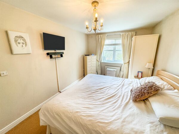 Chatsworth Road, Corby