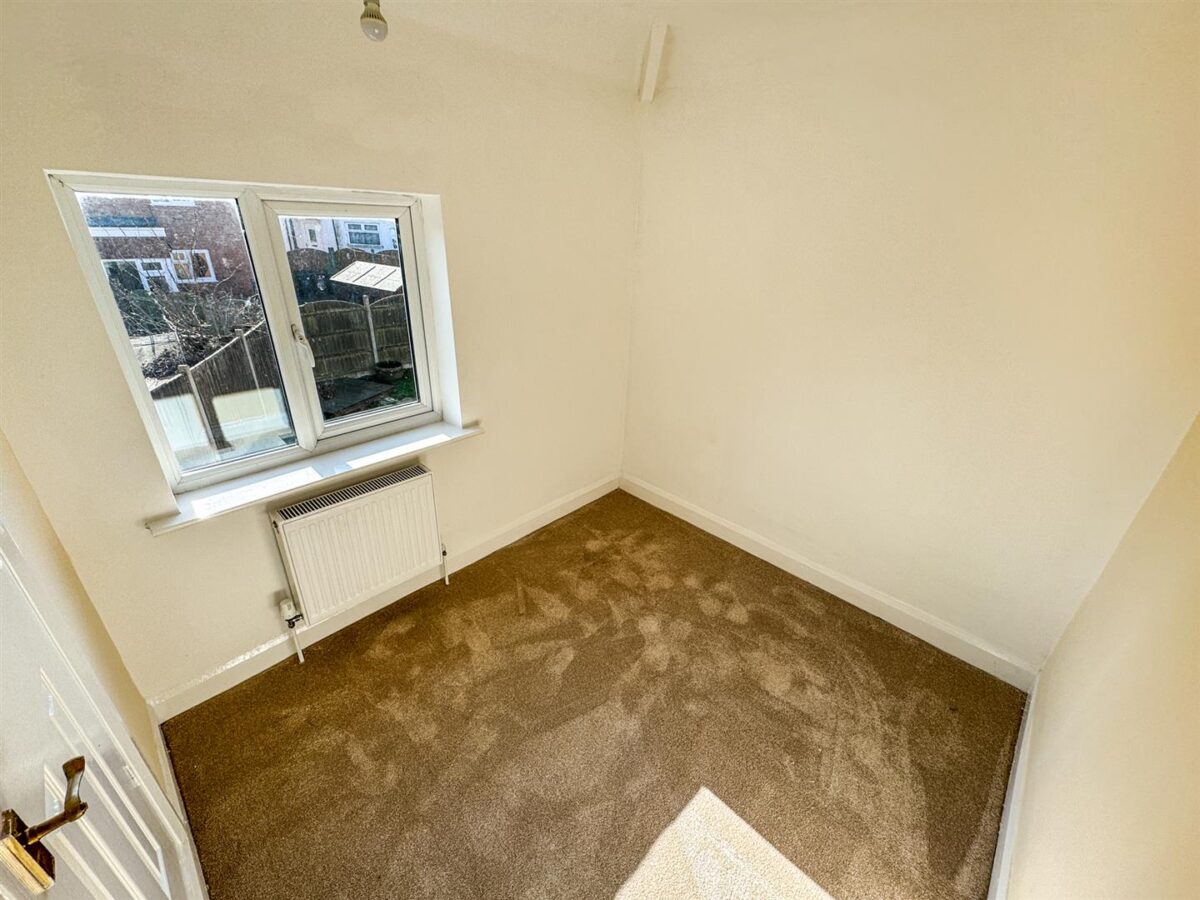 Parsons Grove, Corby