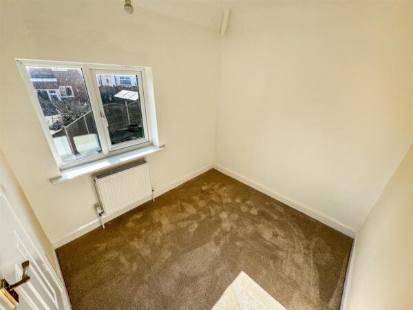 Parsons Grove, Corby