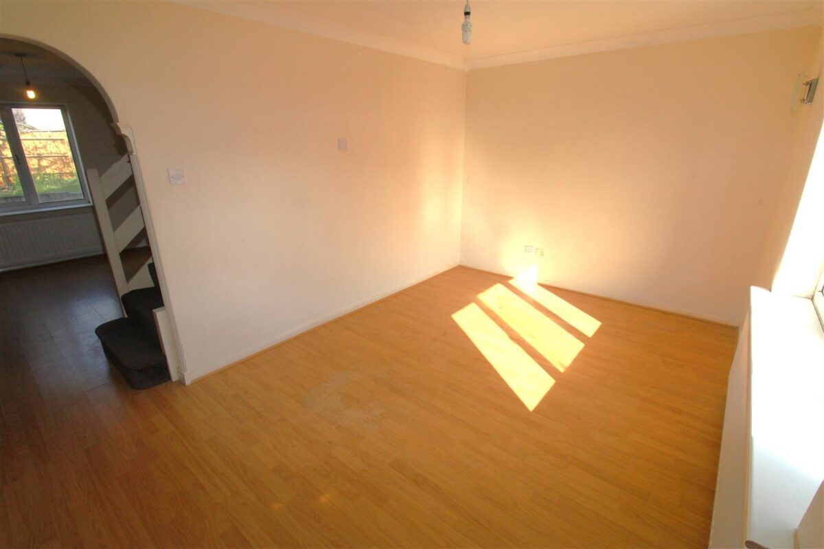 Chestnut Avenue, Corby