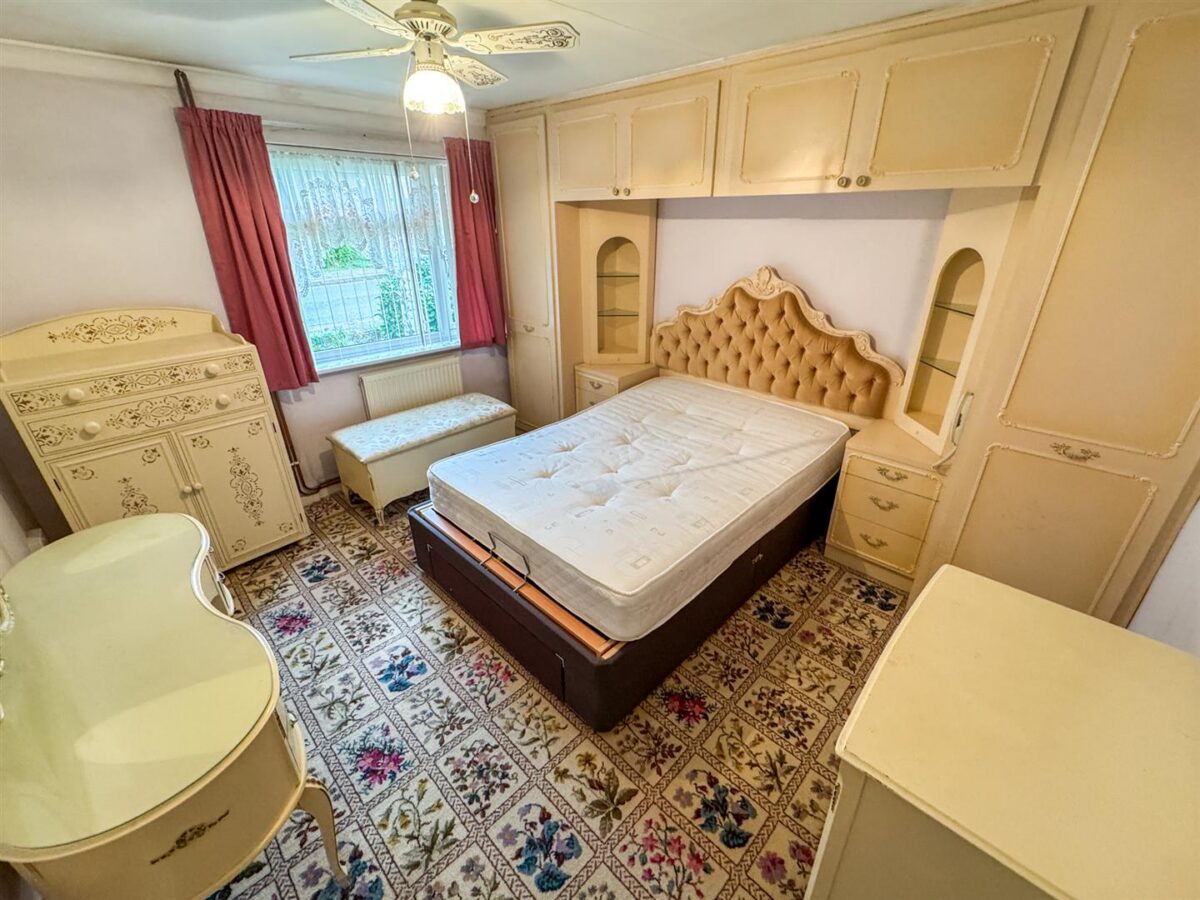 Hillside Crescent, Weldon, Corby