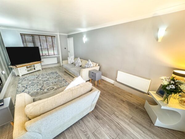 Warminster close, Corby