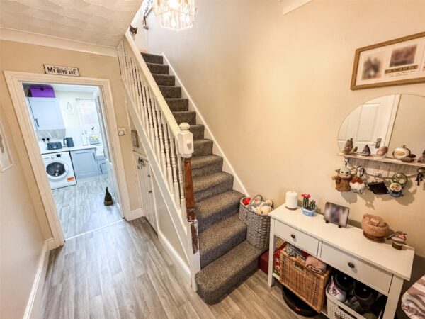 Chelveston Drive, Corby