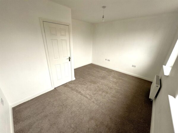 Flatford Close, Corby