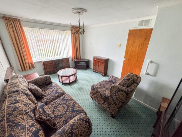 Hillside Crescent, Weldon, Corby