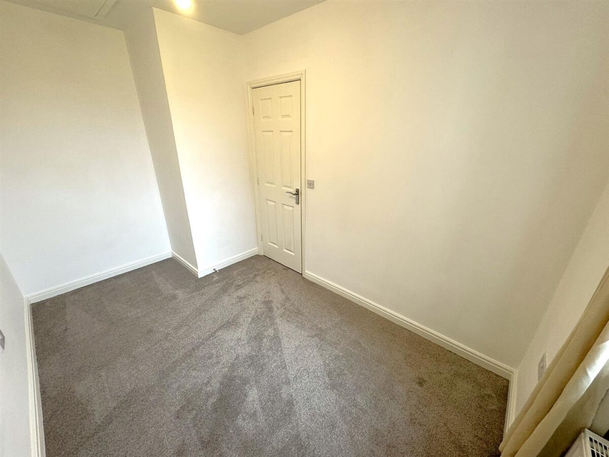 Flatford Close, Corby