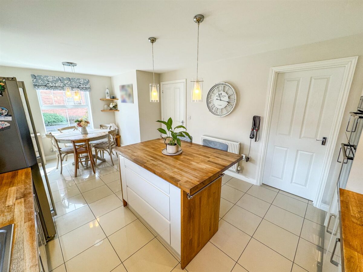 Clarendon Close, Corby